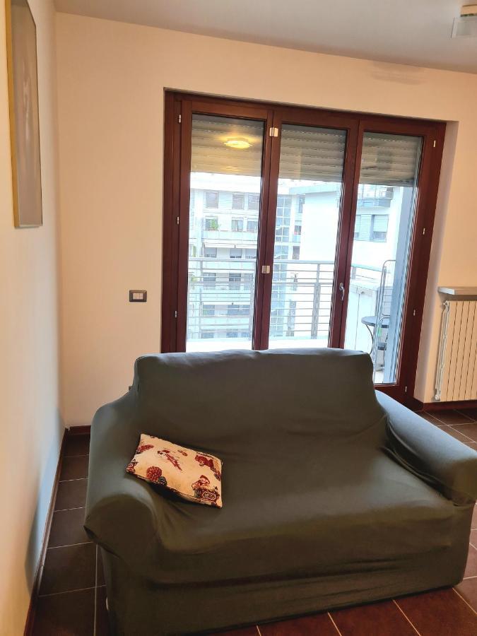 Milano Santa Giulia Business Apartment - Olimpiadi 26 Luaran gambar
